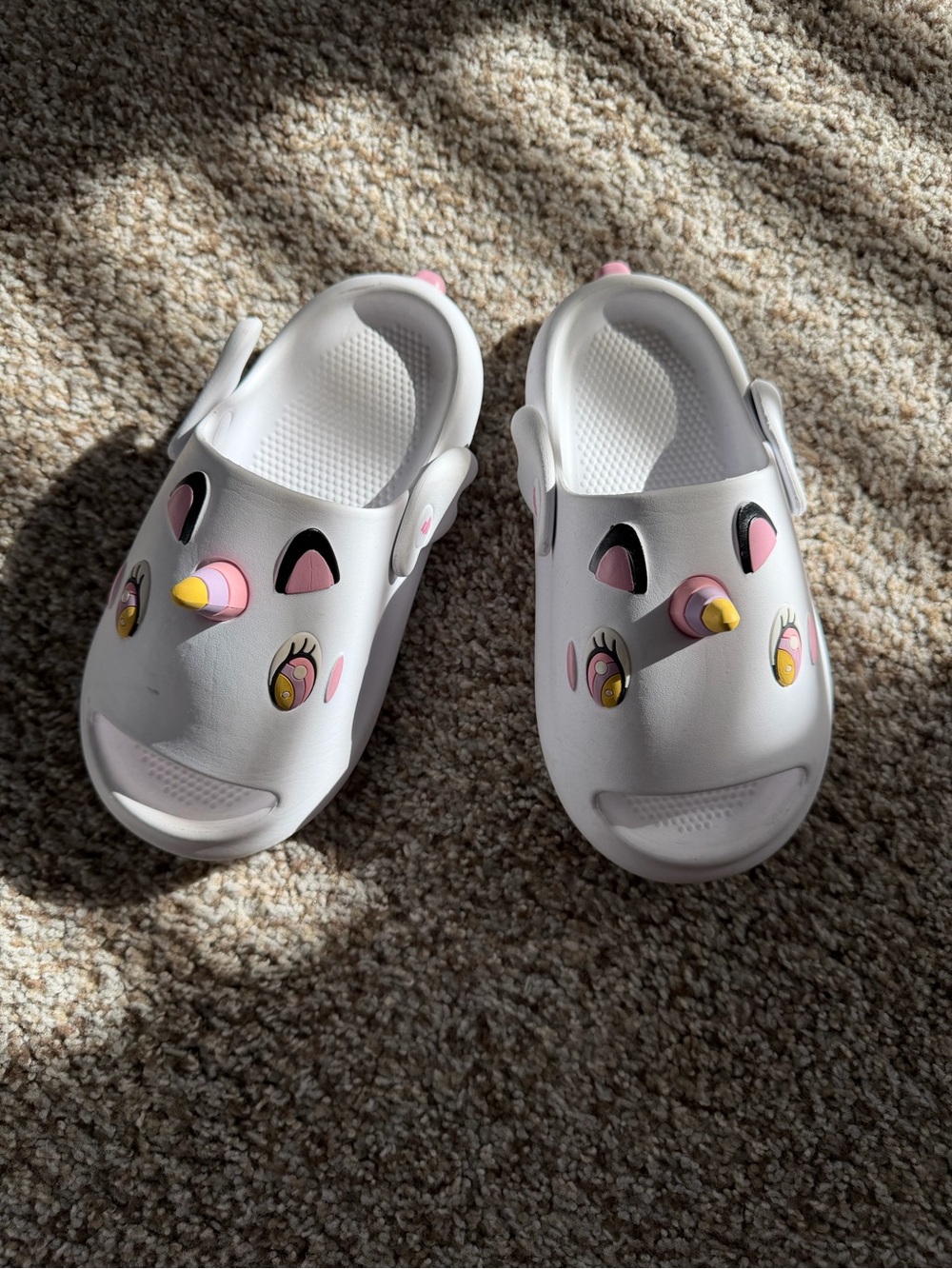 Kids Unicorn Clog Sandals in White and Pink